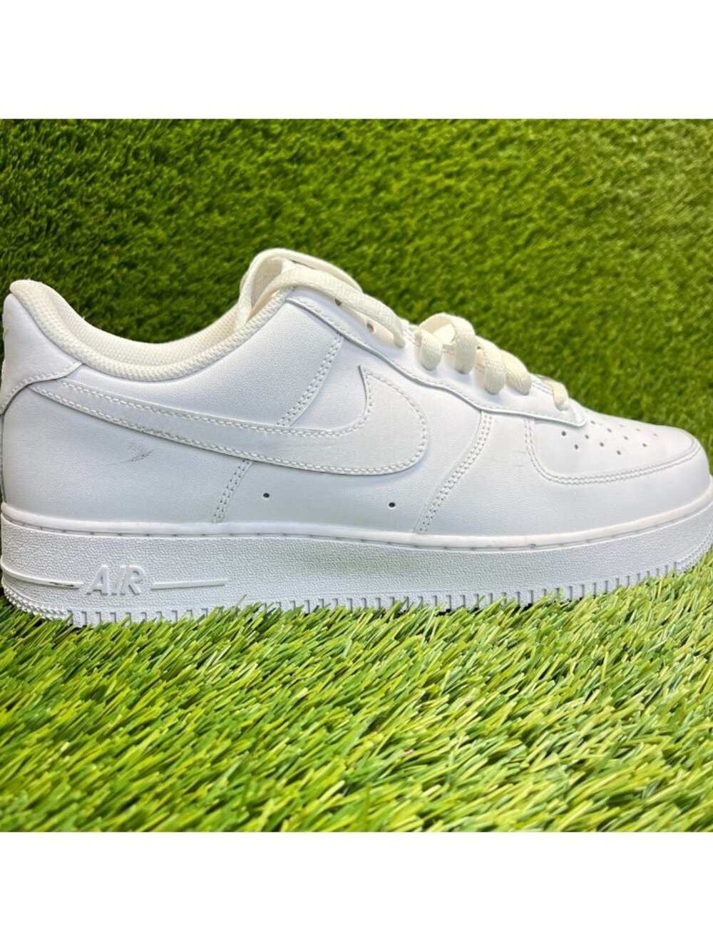 Nike Air Force 1 '07‎ Low Mens Size 11.5 White Athletic Lifestyle Shoes Sneakers